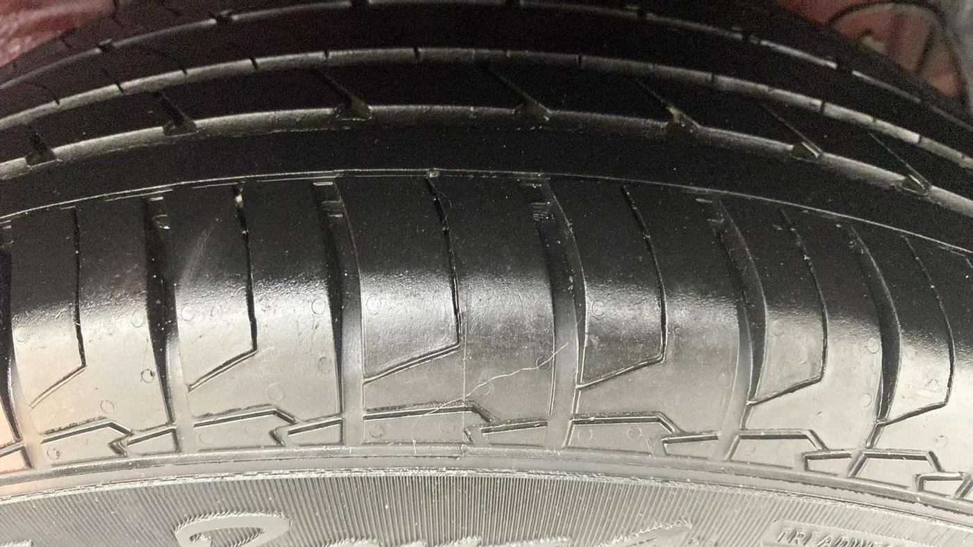 2019 Hyundai Elite i20 SPORTZ PLUS 1.2, Petrol, Manual, 44,107 km, Left Rear Tyre Tread