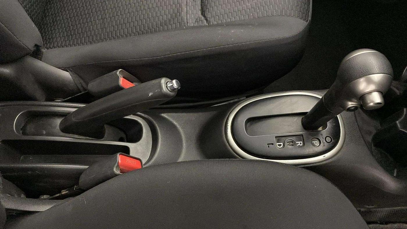 2018 Nissan Micra XL CVT, Petrol, Automatic, 91,135 km, Gear Lever