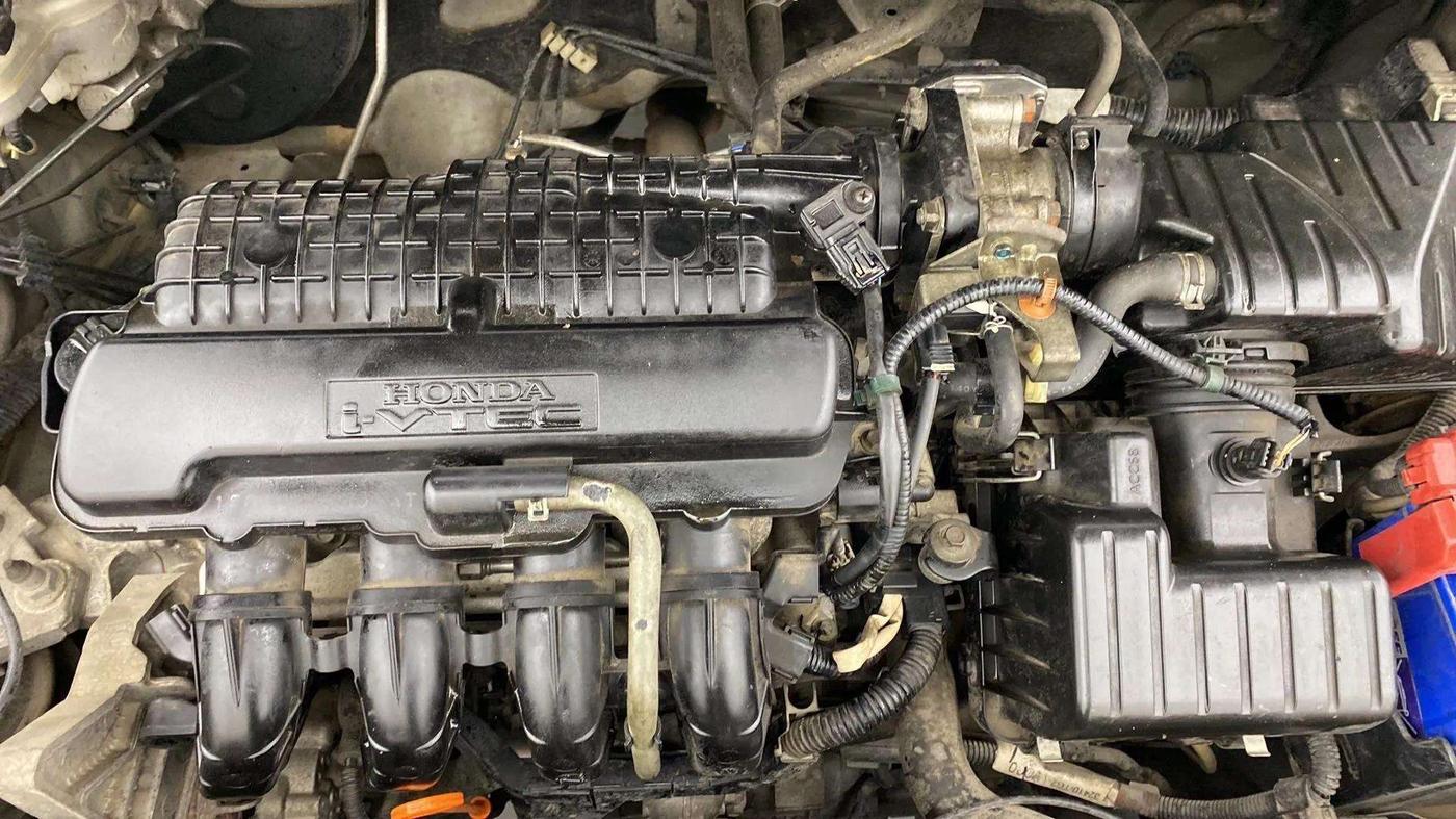 2015 Honda Brio VX AT, Petrol, Automatic, 56,878 km, Engine View