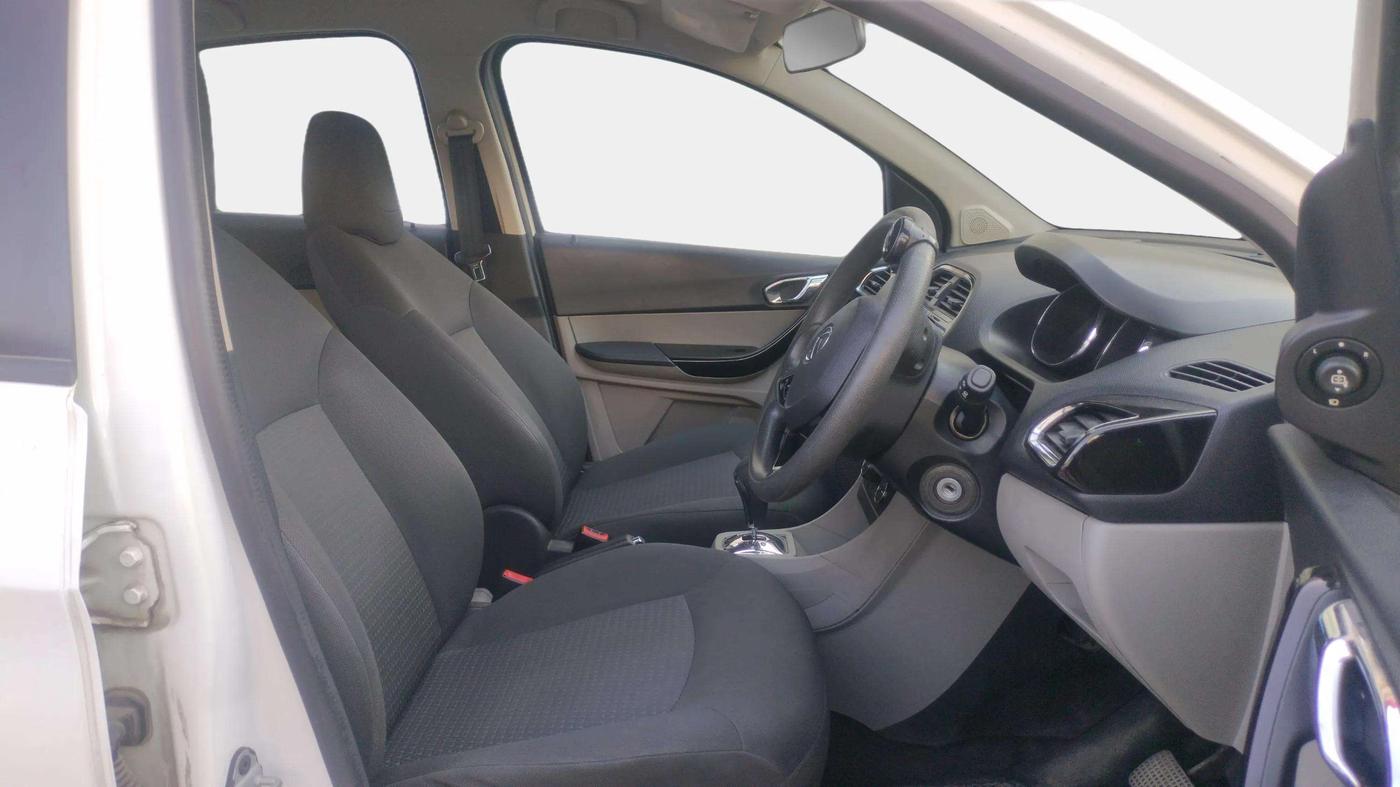 2019 Tata Tiago XZA PLUS PETROL, Petrol, Automatic, 68,664 km, Right Side Front Door Cabin