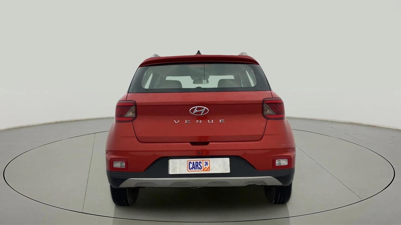 2020 Hyundai VENUE S 1.2, Petrol, Manual, 17,776 km, Back/Rear