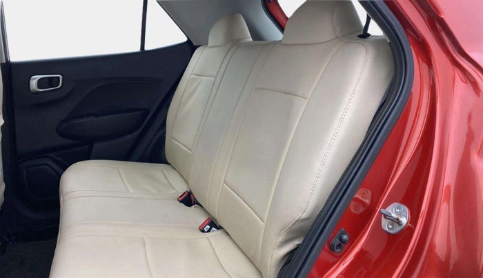 2020 Hyundai VENUE S 1.2, Petrol, Manual, 17,776 km, Right Side Rear Door Cabin