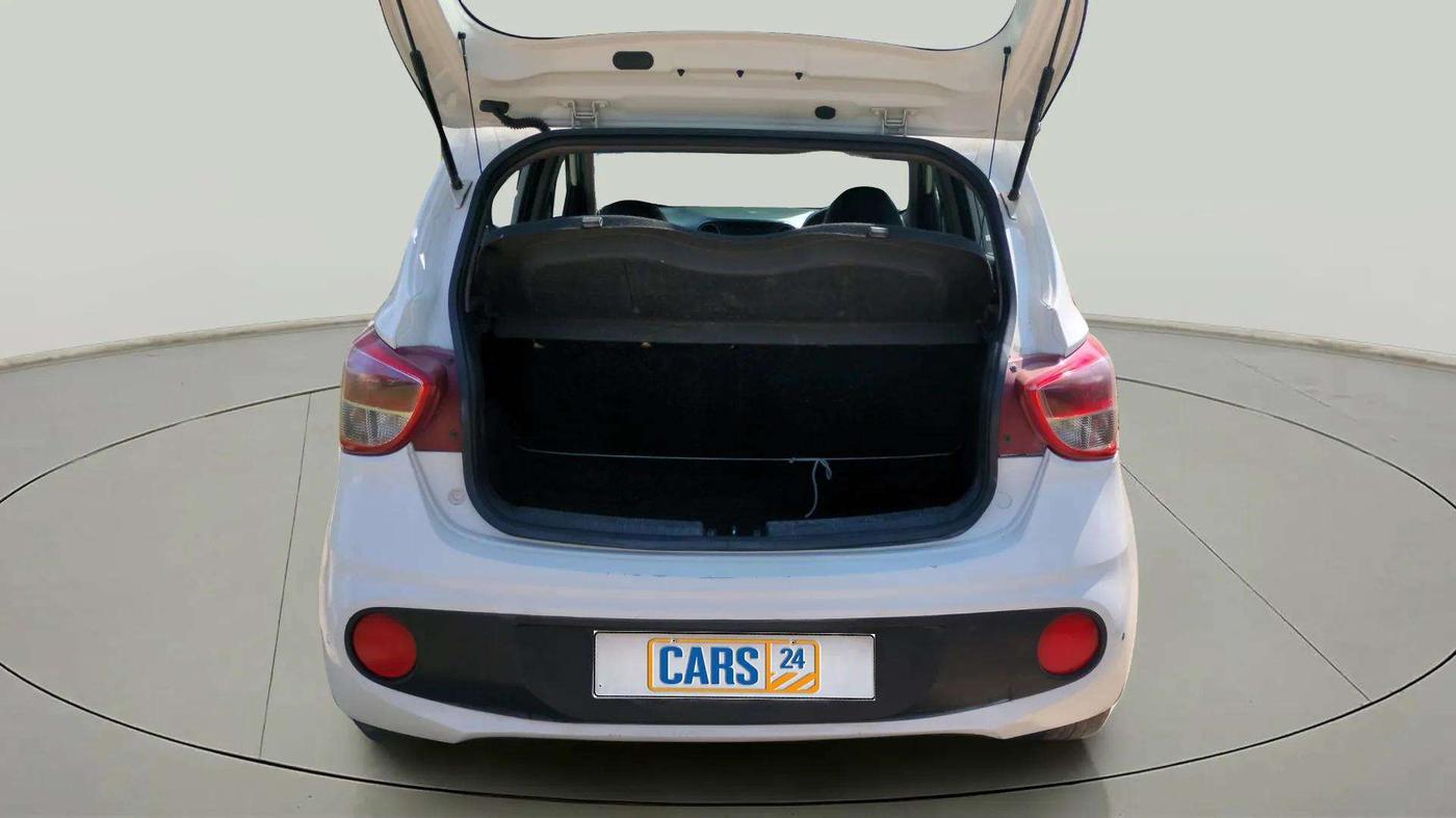 2018 Hyundai Grand i10 SPORTZ 1.2 KAPPA VTVT, Petrol, Manual, 67,139 km, Boot Door Open