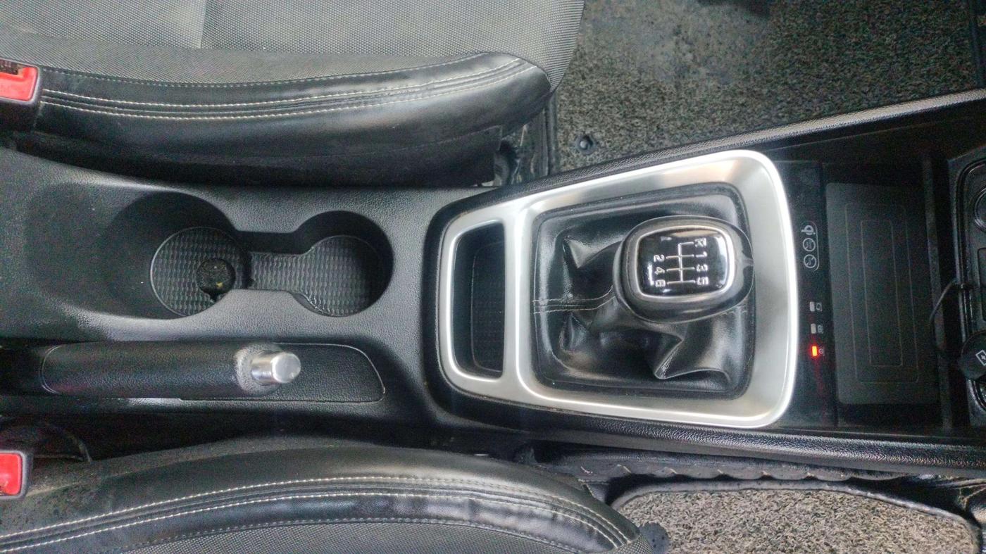 2019 Hyundai VENUE SX 1.0 (O) TURBO, Petrol, Manual, 65,742 km, Gear Lever
