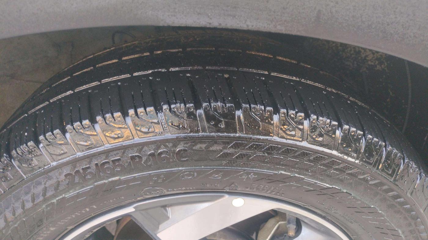 2019 Hyundai VENUE SX 1.0 (O) TURBO, Petrol, Manual, 65,742 km, Right Front Tyre Tread