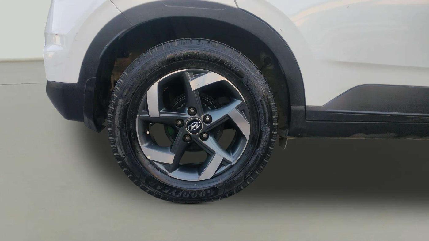 2019 Hyundai VENUE SX 1.0 (O) TURBO, Petrol, Manual, 65,742 km, Right Rear Wheel