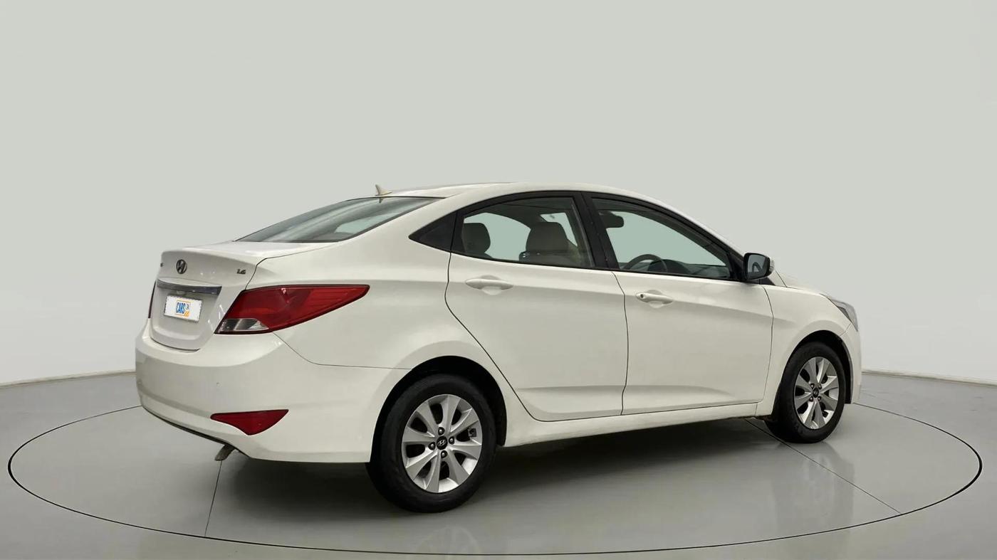 2015 Hyundai Verna FLUIDIC 4S 1.6 VTVT S, Petrol, Manual, 84,168 km, Right Back Diagonal