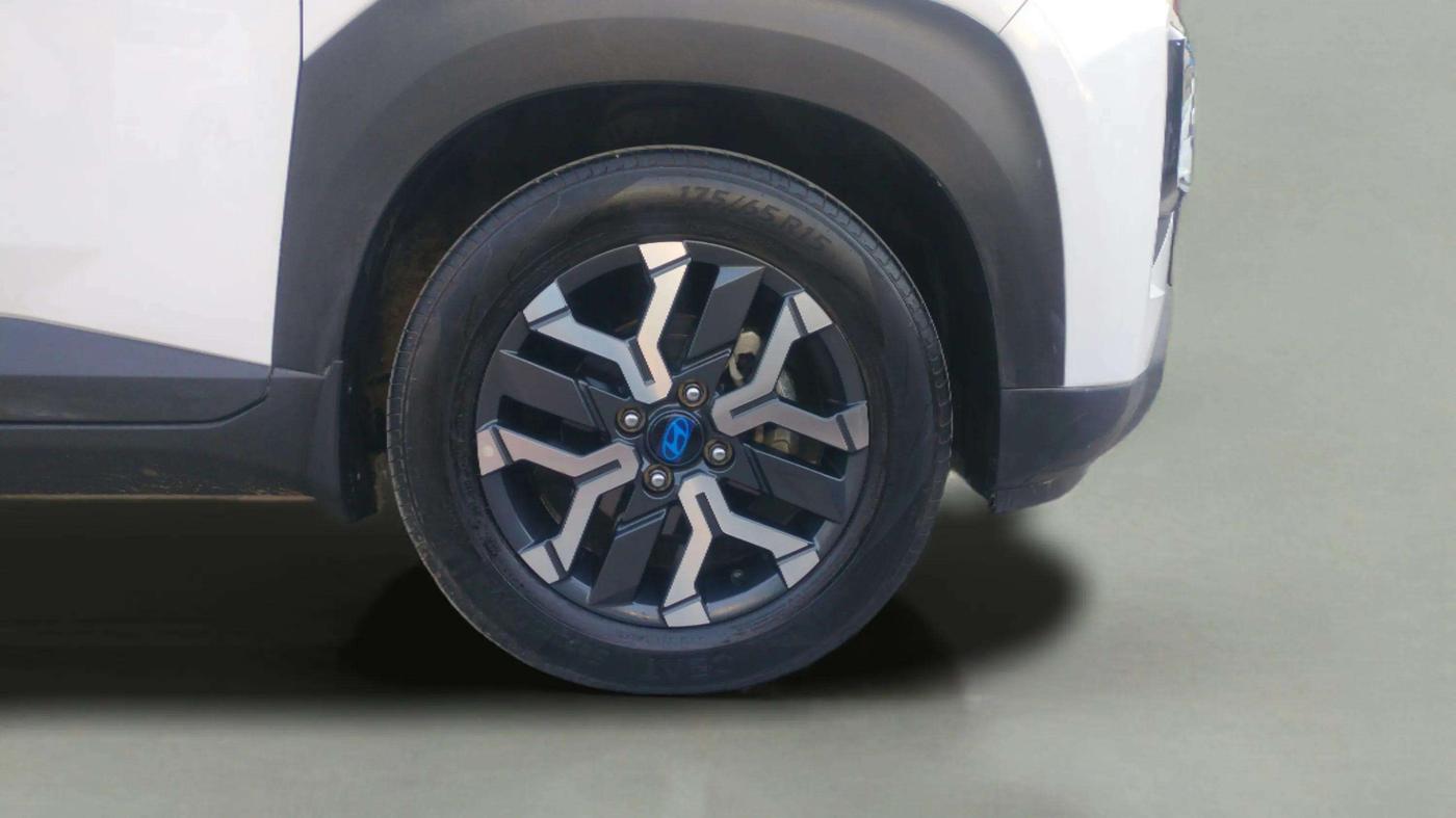 2024 Hyundai EXTER SX(O) 1.2 AMT, Petrol, Automatic, 10,923 km, Right Front Wheel
