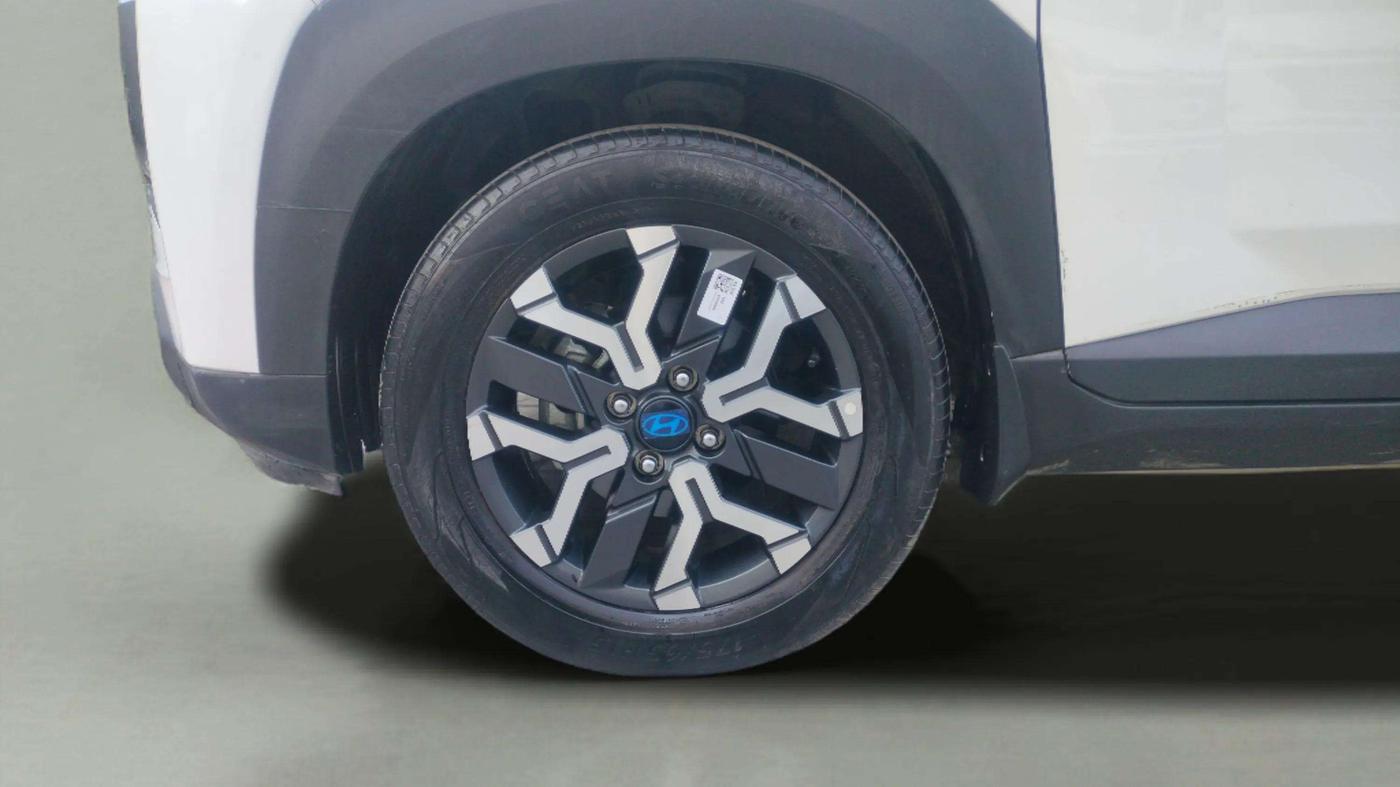 2024 Hyundai EXTER SX(O) 1.2 AMT, Petrol, Automatic, 10,923 km, Left Front Wheel