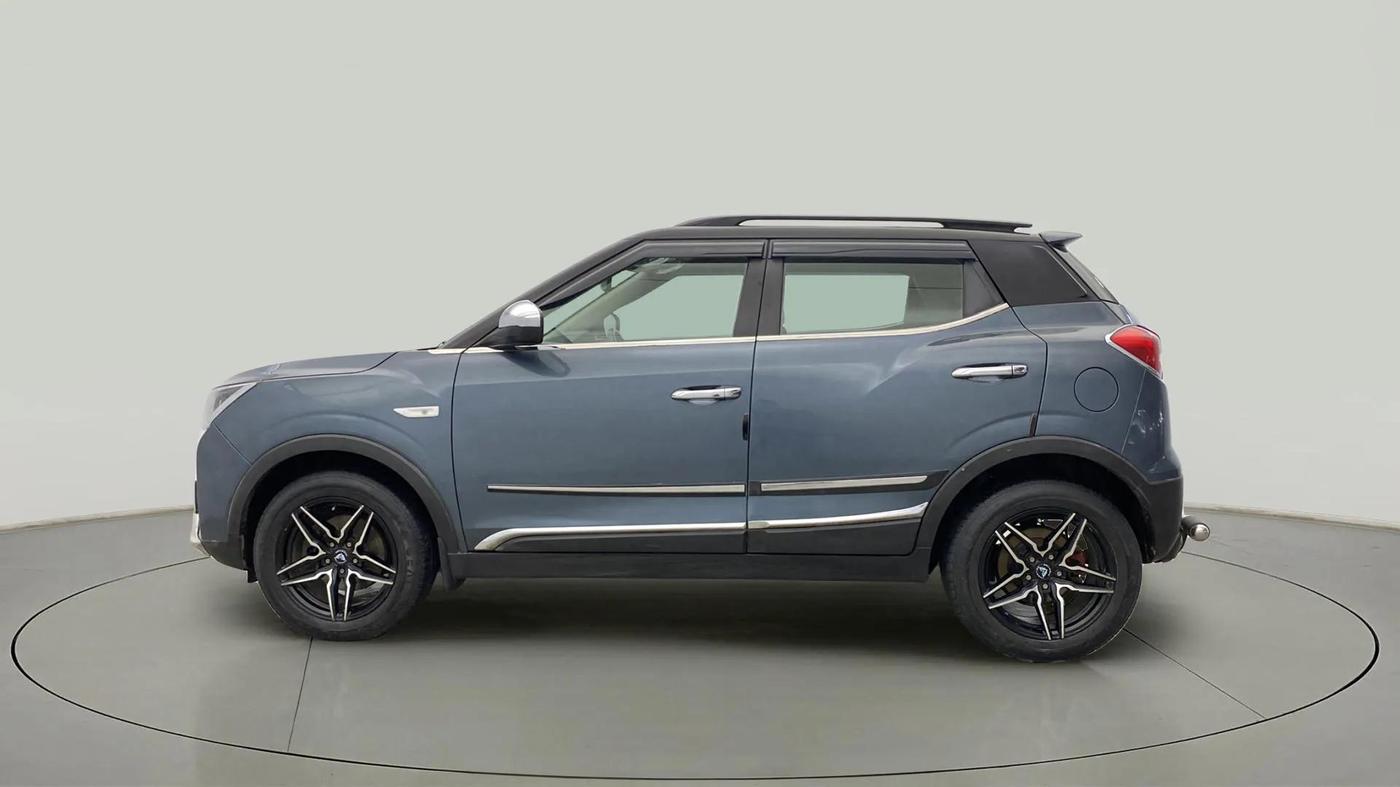 2020 Mahindra XUV300 W6 1.5 DIESEL AMT, Diesel, Automatic, 43,057 km, Left Side