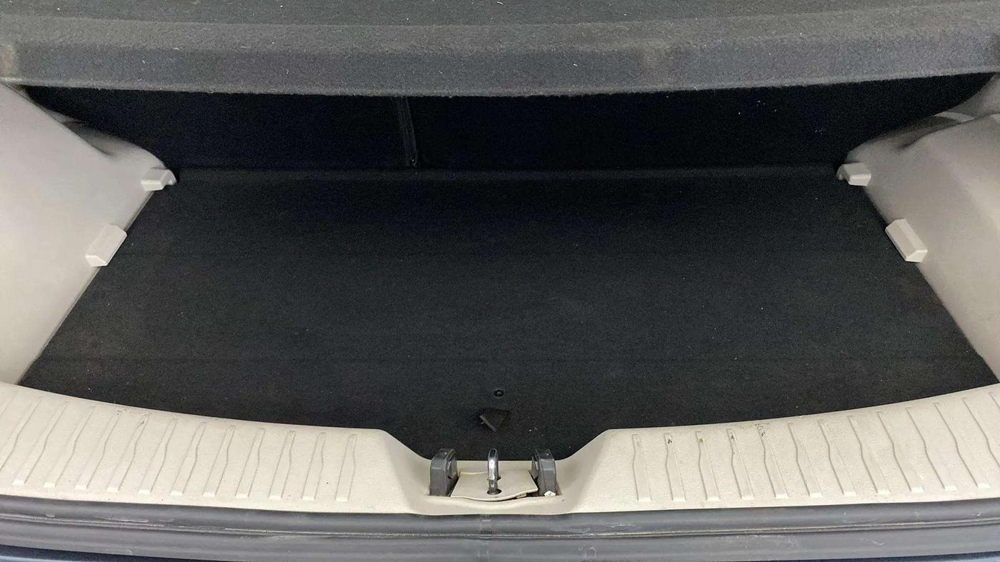 2020 Mahindra XUV300 W6 1.5 DIESEL AMT, Diesel, Automatic, 43,057 km, Boot Open Zoomed View