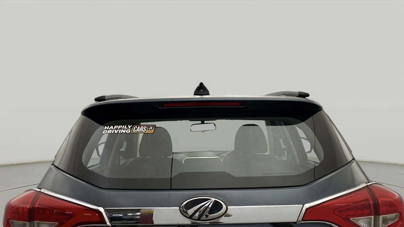 2020 Mahindra XUV300 W6 1.5 DIESEL AMT, Diesel, Automatic, 43,057 km, Rear Windshield