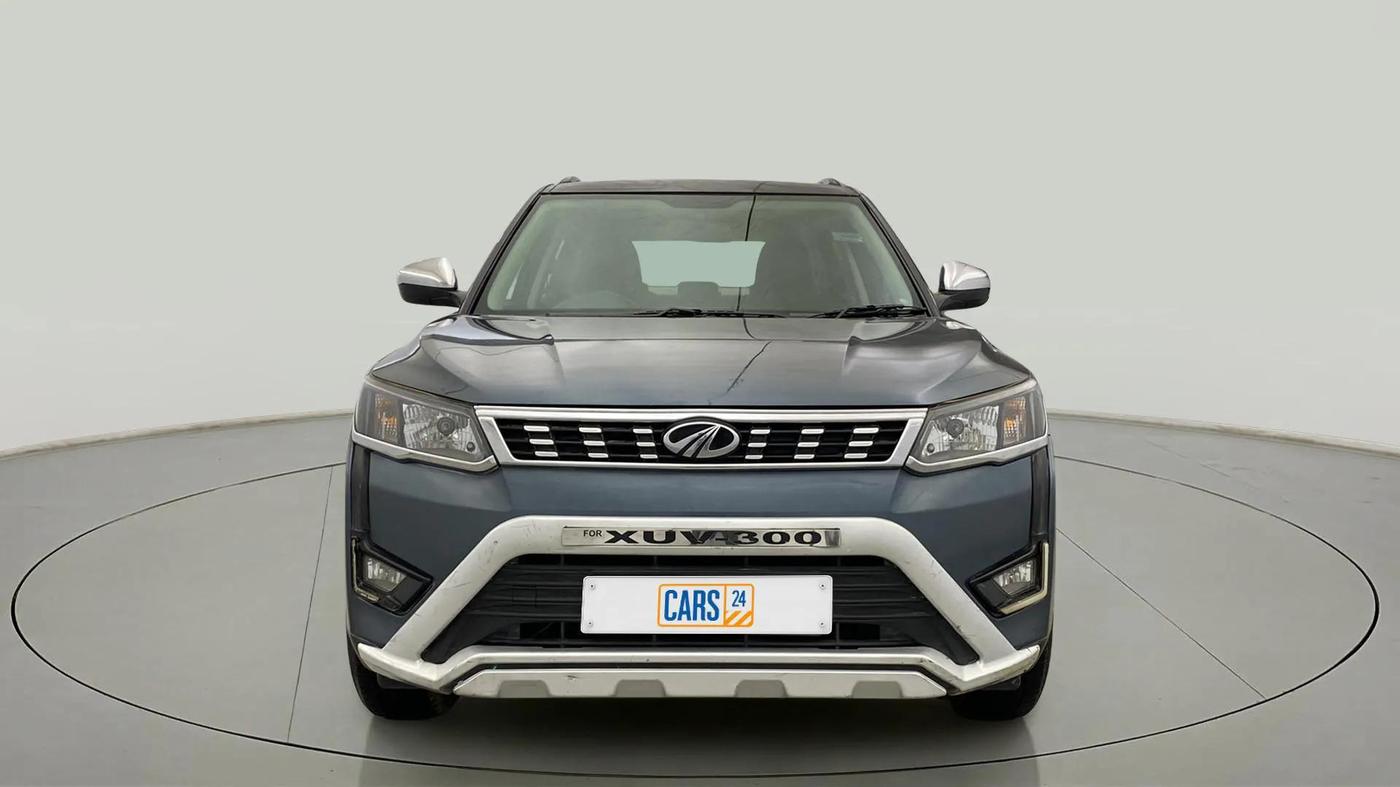 2020 Mahindra XUV300 W6 1.5 DIESEL AMT, Diesel, Automatic, 43,057 km, Front