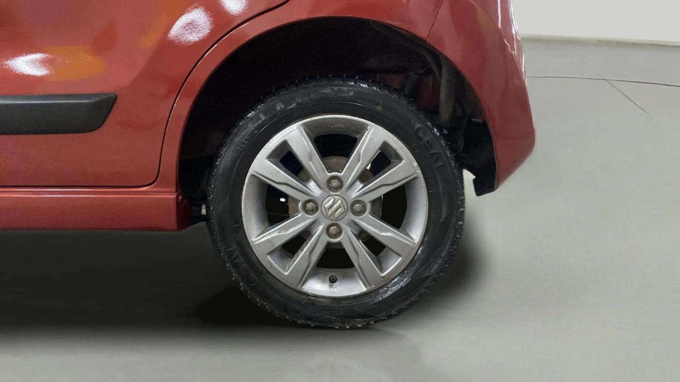 2014 Maruti Wagon R Stingray VXI, Petrol, Manual, 51,023 km, Left Rear Wheel