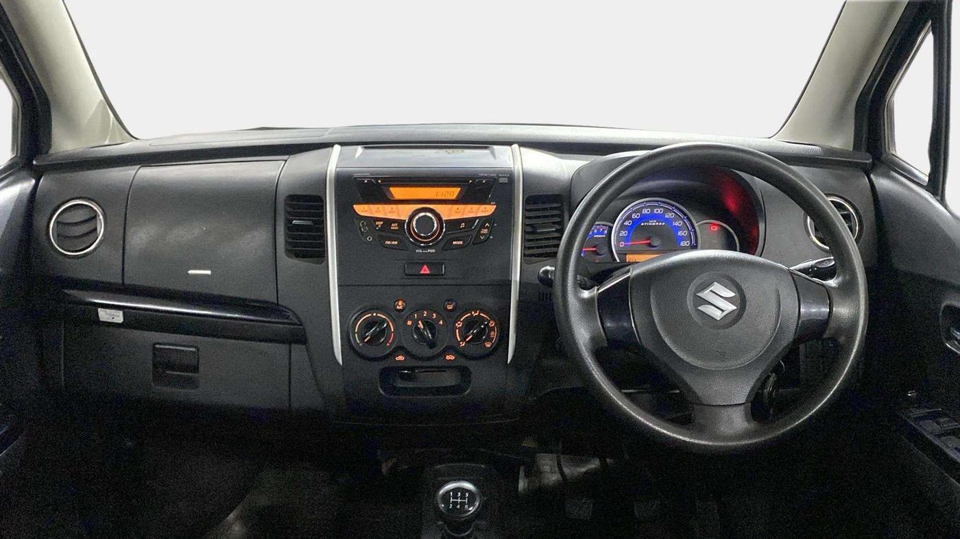 2014 Maruti Wagon R Stingray VXI, Petrol, Manual, 51,023 km, Dashboard