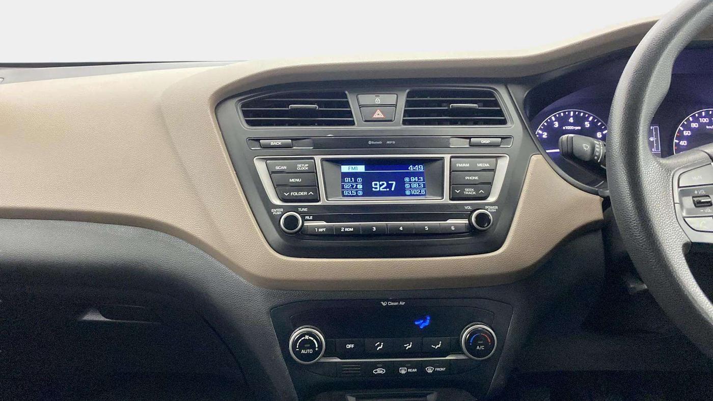 2016 Hyundai Elite i20 SPORTZ 1.2, Petrol, Manual, 40,477 km, Air Conditioner