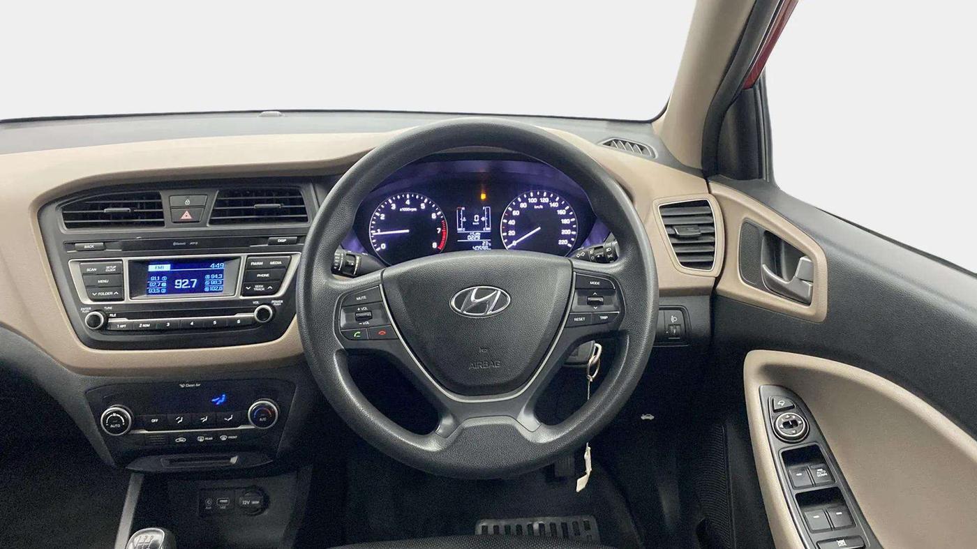 2016 Hyundai Elite i20 SPORTZ 1.2, Petrol, Manual, 40,477 km, Steering Wheel Close Up