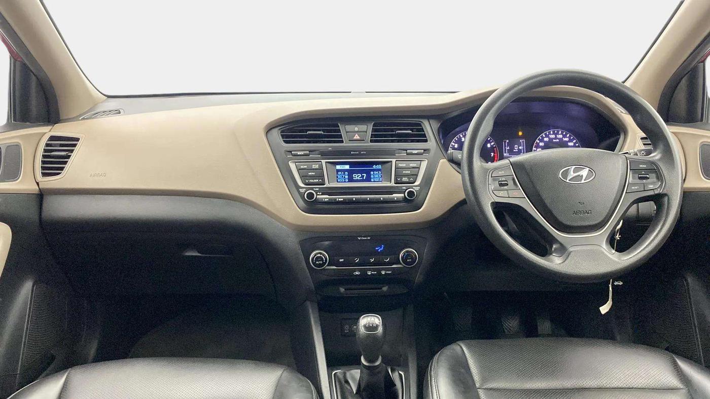 2016 Hyundai Elite i20 SPORTZ 1.2, Petrol, Manual, 40,477 km, Dashboard