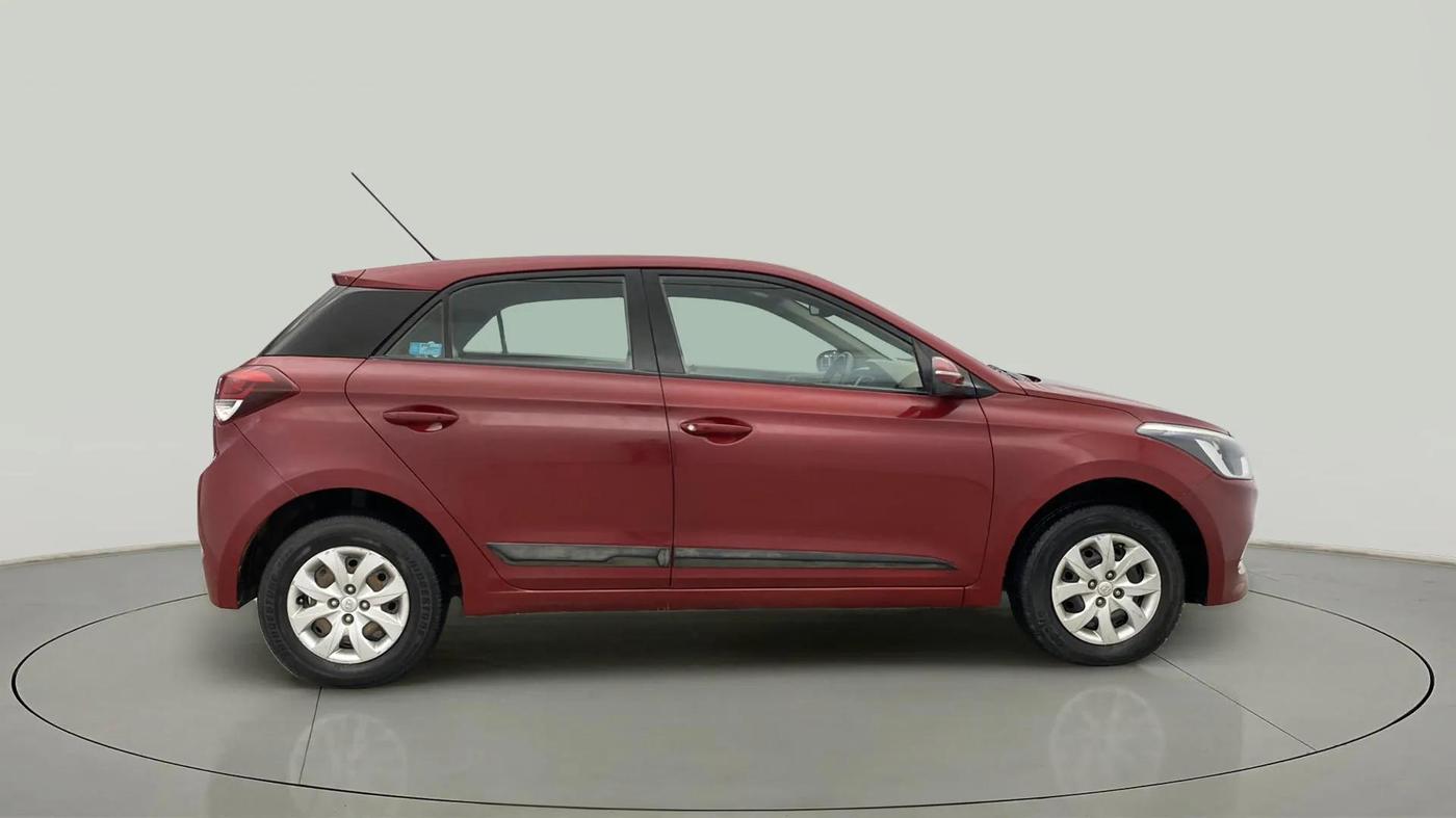 2016 Hyundai Elite i20 SPORTZ 1.2, Petrol, Manual, 40,477 km, Right Side View