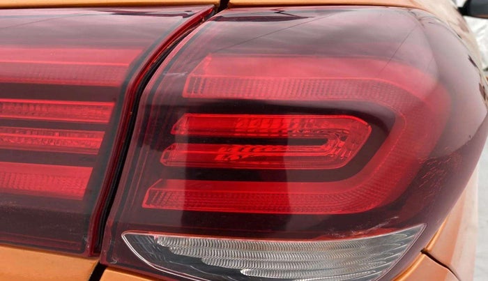 2019 Hyundai Elite i20 SPORTZ PLUS 1.2 DUAL TONE, Petrol, Manual, 39,900 km, Right tail light - Minor scratches