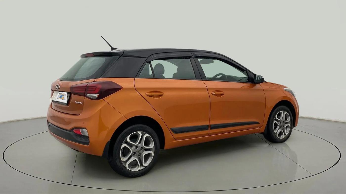 2019 Hyundai Elite i20 SPORTZ PLUS 1.2 DUAL TONE, Petrol, Manual, 39,946 km, Right Back Diagonal
