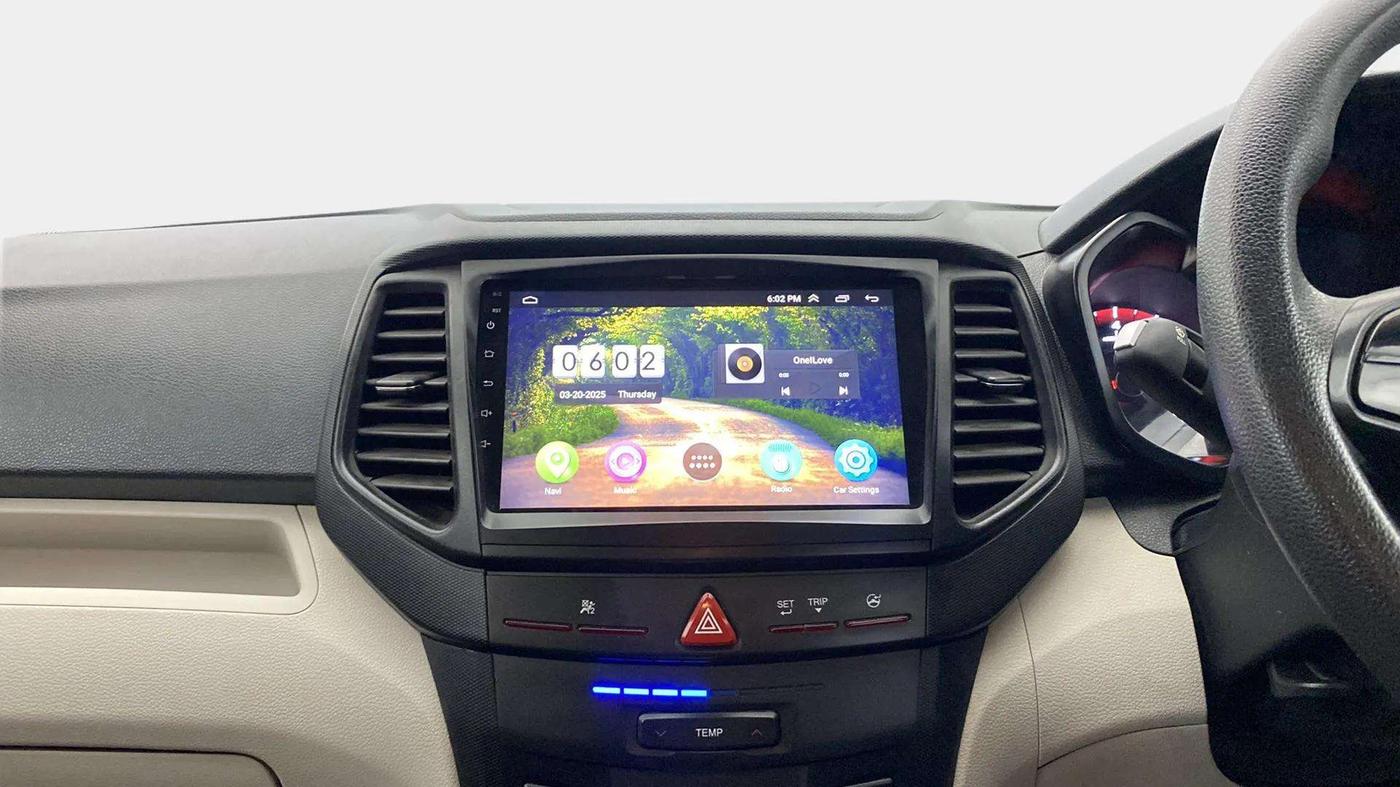 2022 Mahindra XUV300 W4 1.2 PETROL, Petrol, Manual, 16,923 km, Air Conditioner