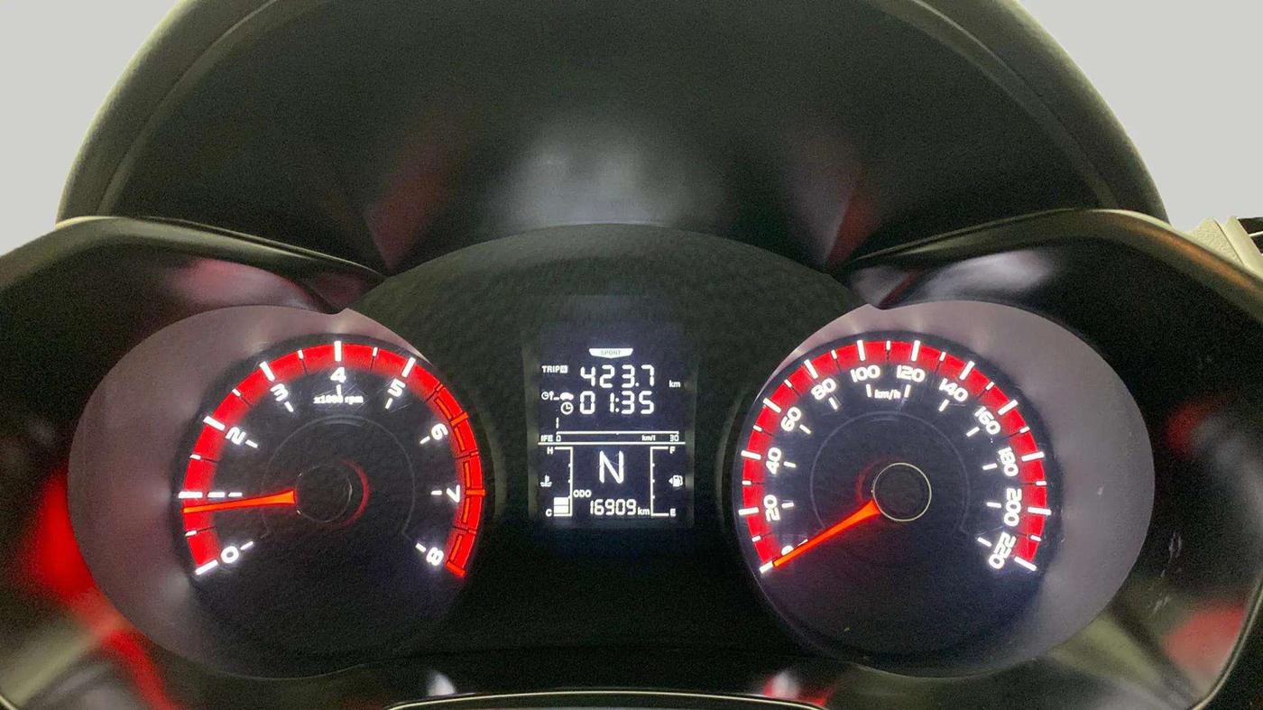 2022 Mahindra XUV300 W4 1.2 PETROL, Petrol, Manual, 16,923 km, Odometer Image