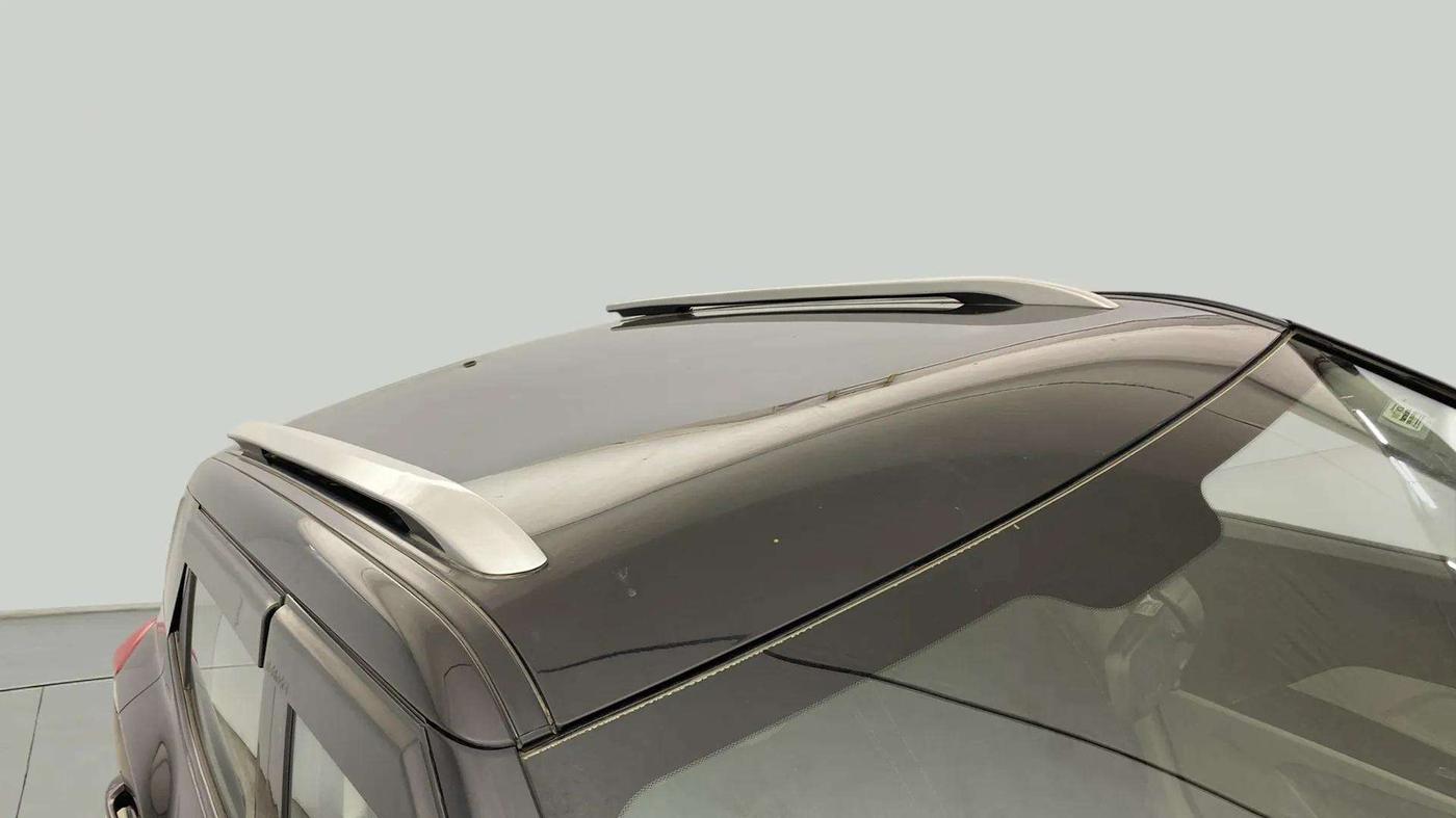 2022 Mahindra XUV300 W4 1.2 PETROL, Petrol, Manual, 16,923 km, Roof