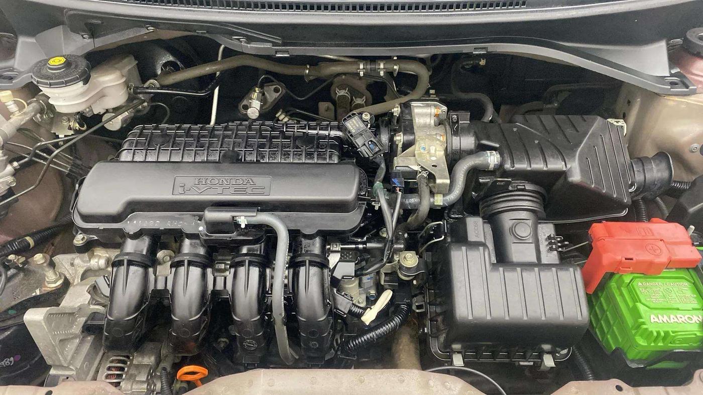 2015 Honda Amaze 1.2L I-VTEC S, Petrol, Manual, 9,360 km, Engine View