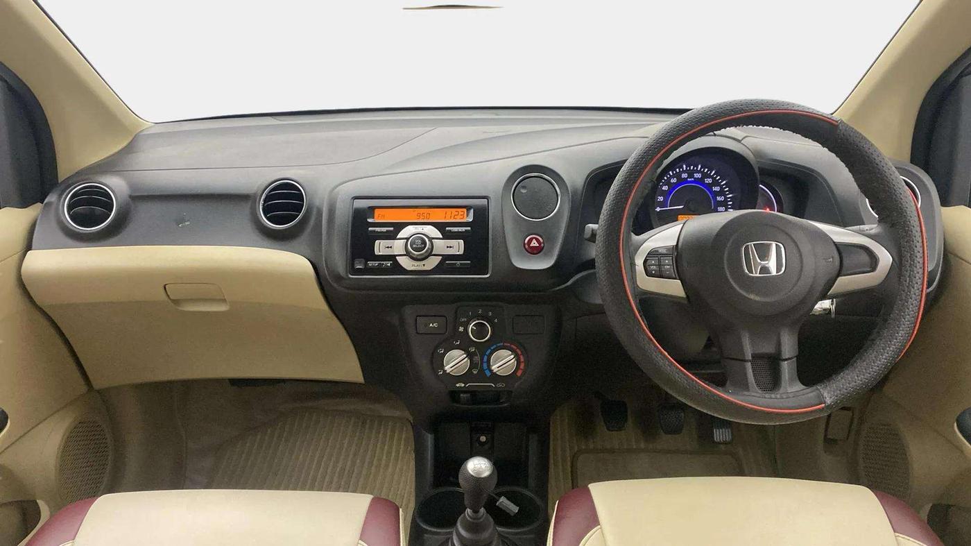 2015 Honda Amaze 1.2L I-VTEC S, Petrol, Manual, 9,360 km, Dashboard
