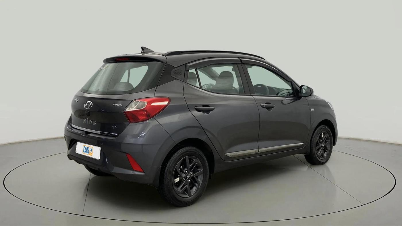 2021 Hyundai GRAND I10 NIOS SPORTZ AMT 1.2 KAPPA VTVT, Petrol, Automatic, 30,797 km, Right Back Diagonal