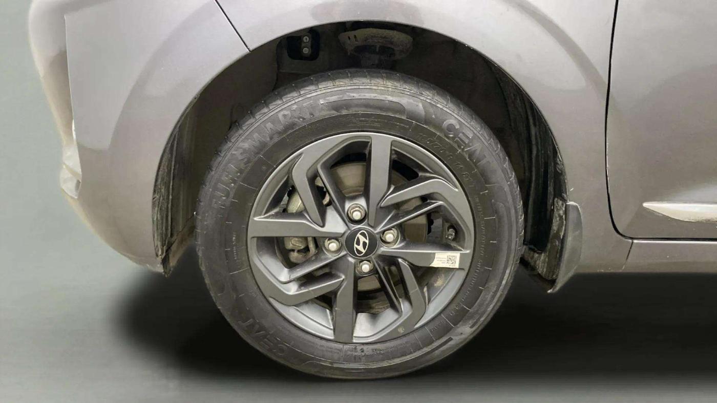2021 Hyundai GRAND I10 NIOS SPORTZ AMT 1.2 KAPPA VTVT, Petrol, Automatic, 30,797 km, Left Front Wheel