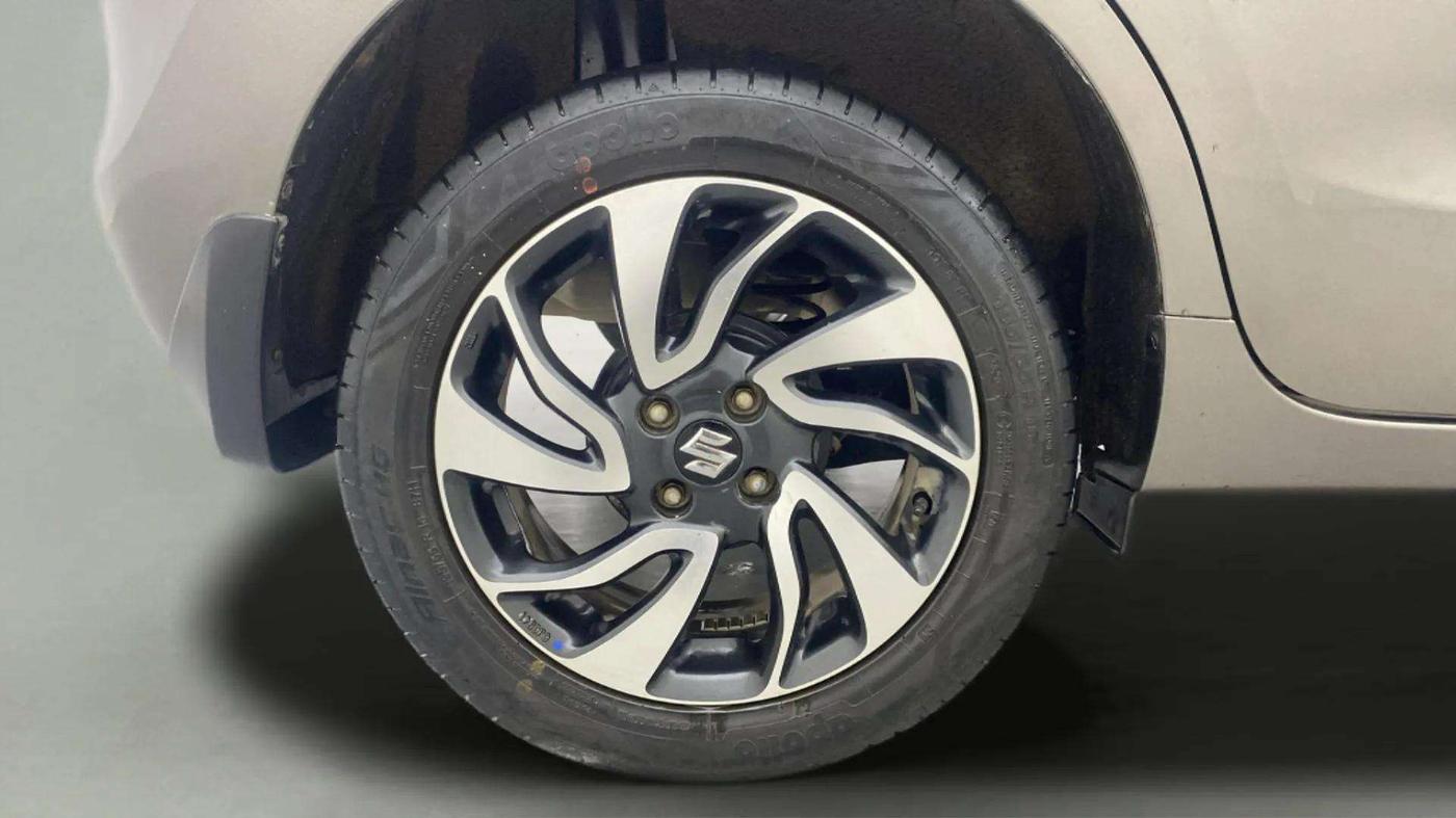 2020 Maruti Baleno ZETA PETROL 1.2, Petrol, Manual, 23,289 km, Right Rear Wheel