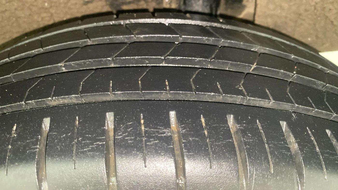 2020 Maruti Baleno ZETA PETROL 1.2, Petrol, Manual, 23,289 km, Left Rear Tyre Tread