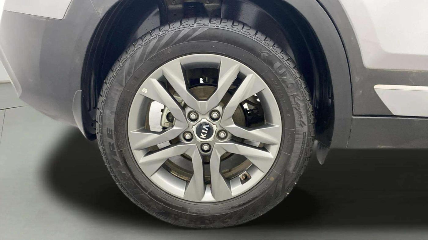 2021 KIA SELTOS HTX 1.5 PETROL, Petrol, Manual, 23,686 km, Right Rear Wheel