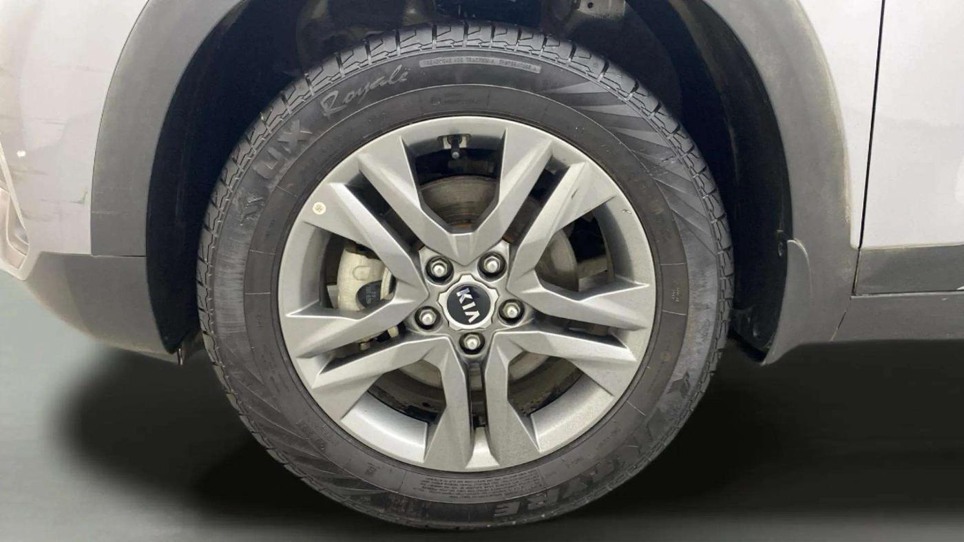 2021 KIA SELTOS HTX 1.5 PETROL, Petrol, Manual, 23,686 km, Left Front Wheel