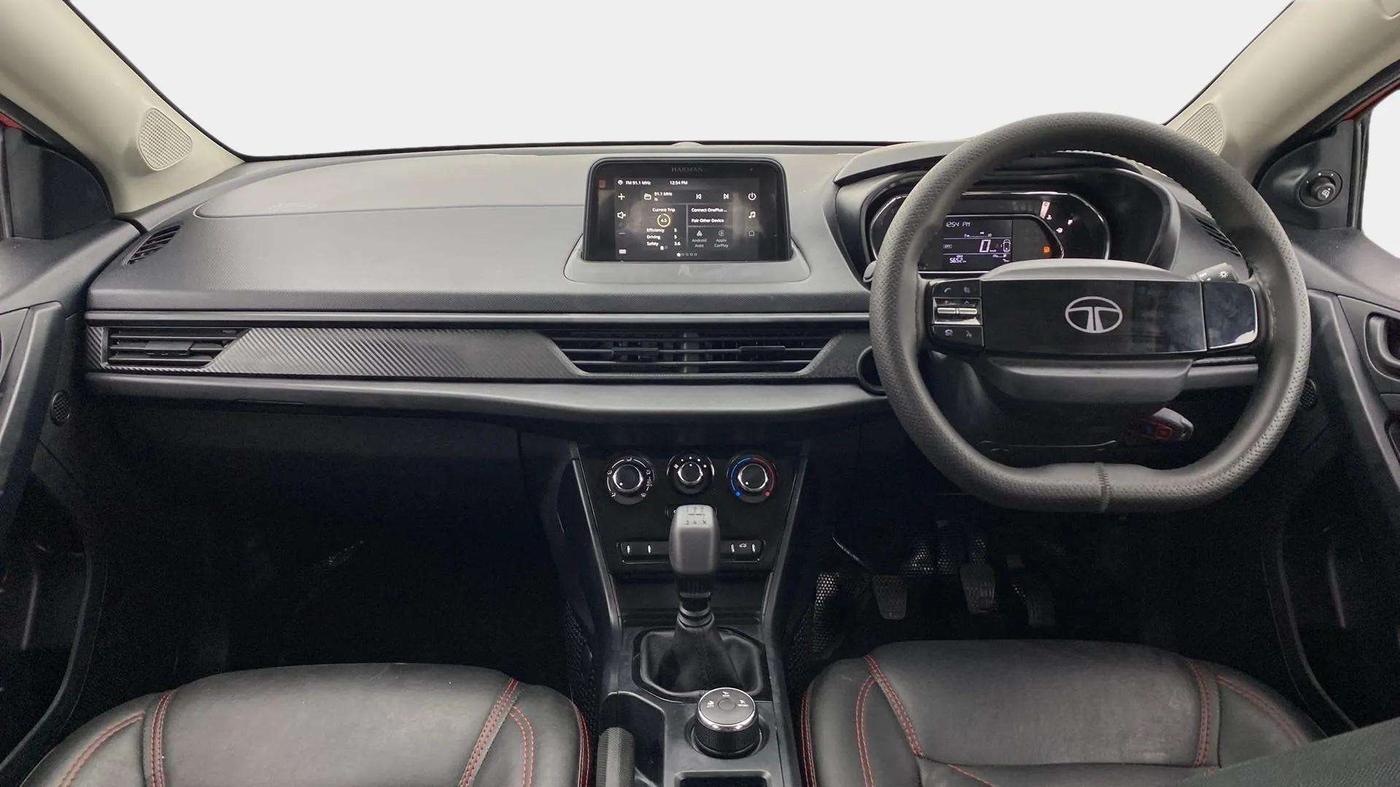 2024 Tata NEXON SMART+ 1.2 PETROL, Petrol, Manual, 5,668 km, Dashboard