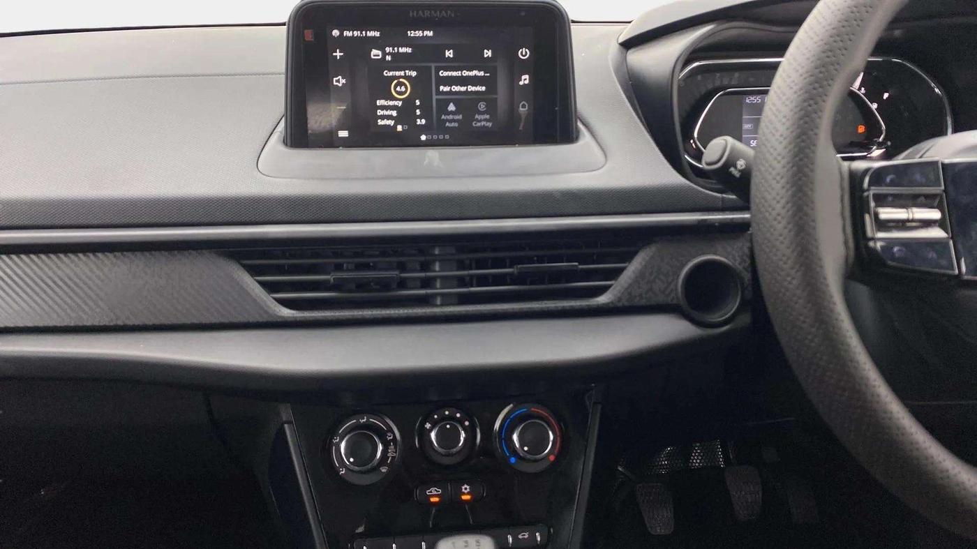 2024 Tata NEXON SMART+ 1.2 PETROL, Petrol, Manual, 5,668 km, Air Conditioner