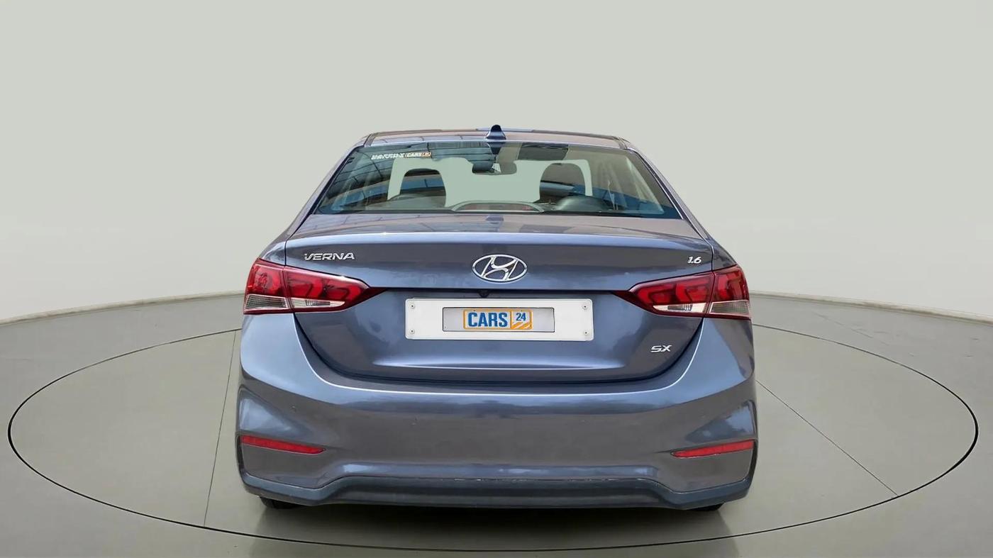 2018 Hyundai Verna 1.6 VTVT SX, Petrol, Manual, 46,324 km, Back/Rear