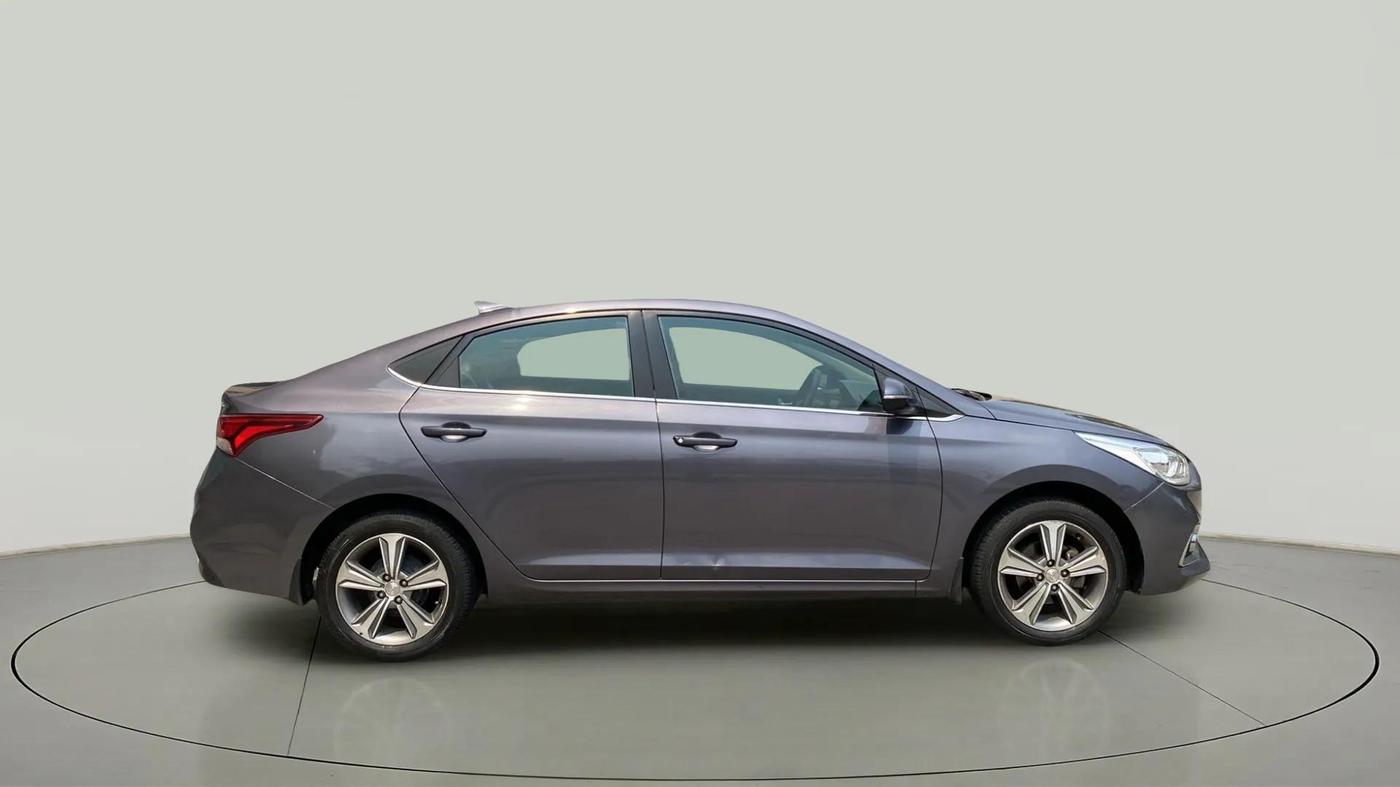 2018 Hyundai Verna 1.6 VTVT SX, Petrol, Manual, 46,324 km, Right Side View