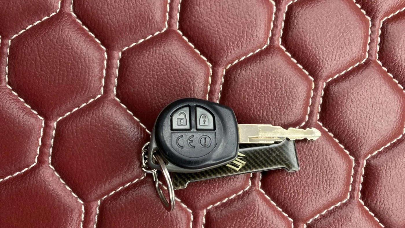2020 Maruti Dzire VXI, Petrol, Manual, 28,595 km, Key Close Up
