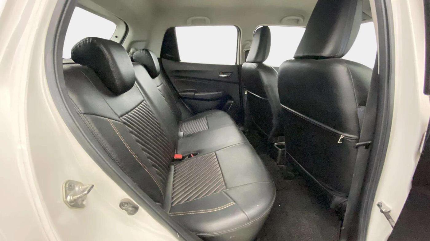 2018 Maruti Swift ZXI, Petrol, Manual, 56,447 km, Right Side Rear Door Cabin