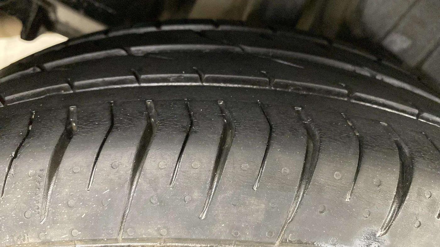 2018 Maruti Swift ZXI, Petrol, Manual, 56,447 km, Right Rear Tyre Tread