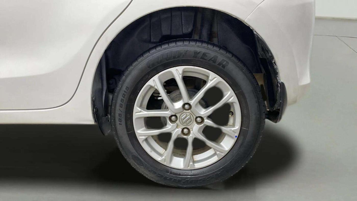 2018 Maruti Swift ZXI, Petrol, Manual, 56,447 km, Left Rear Wheel