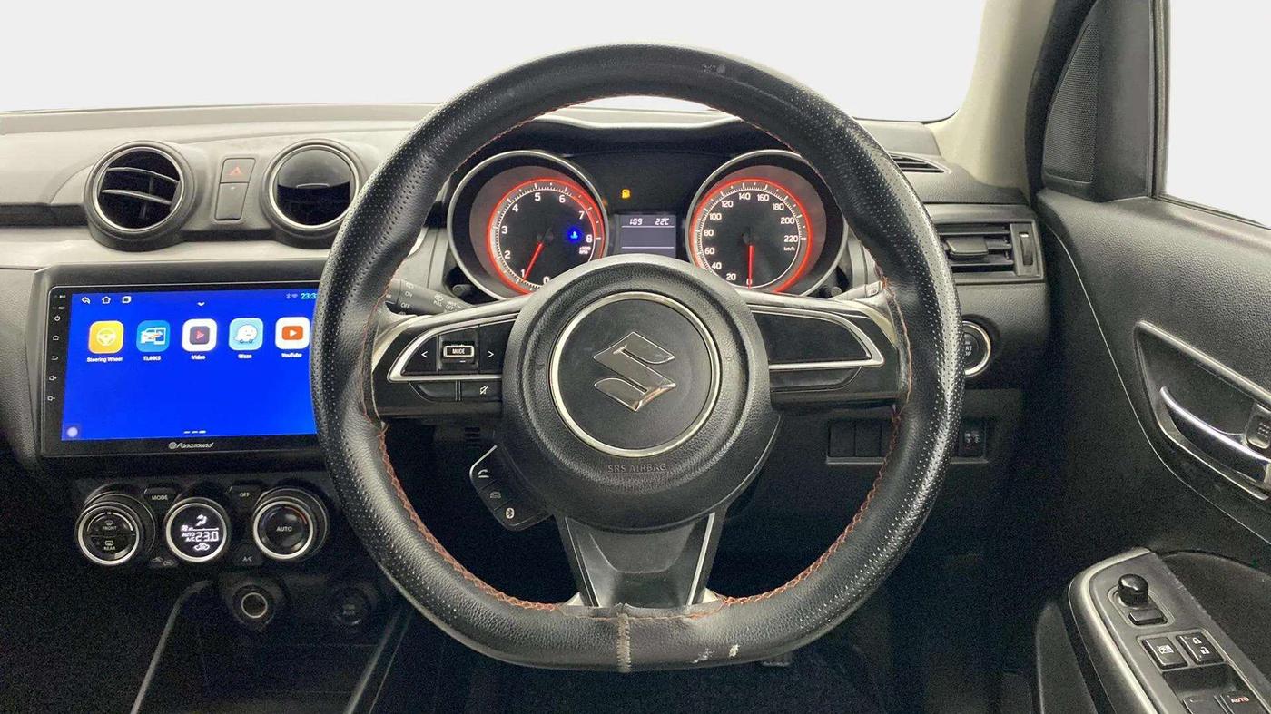 2018 Maruti Swift ZXI, Petrol, Manual, 56,447 km, Steering Wheel Close Up
