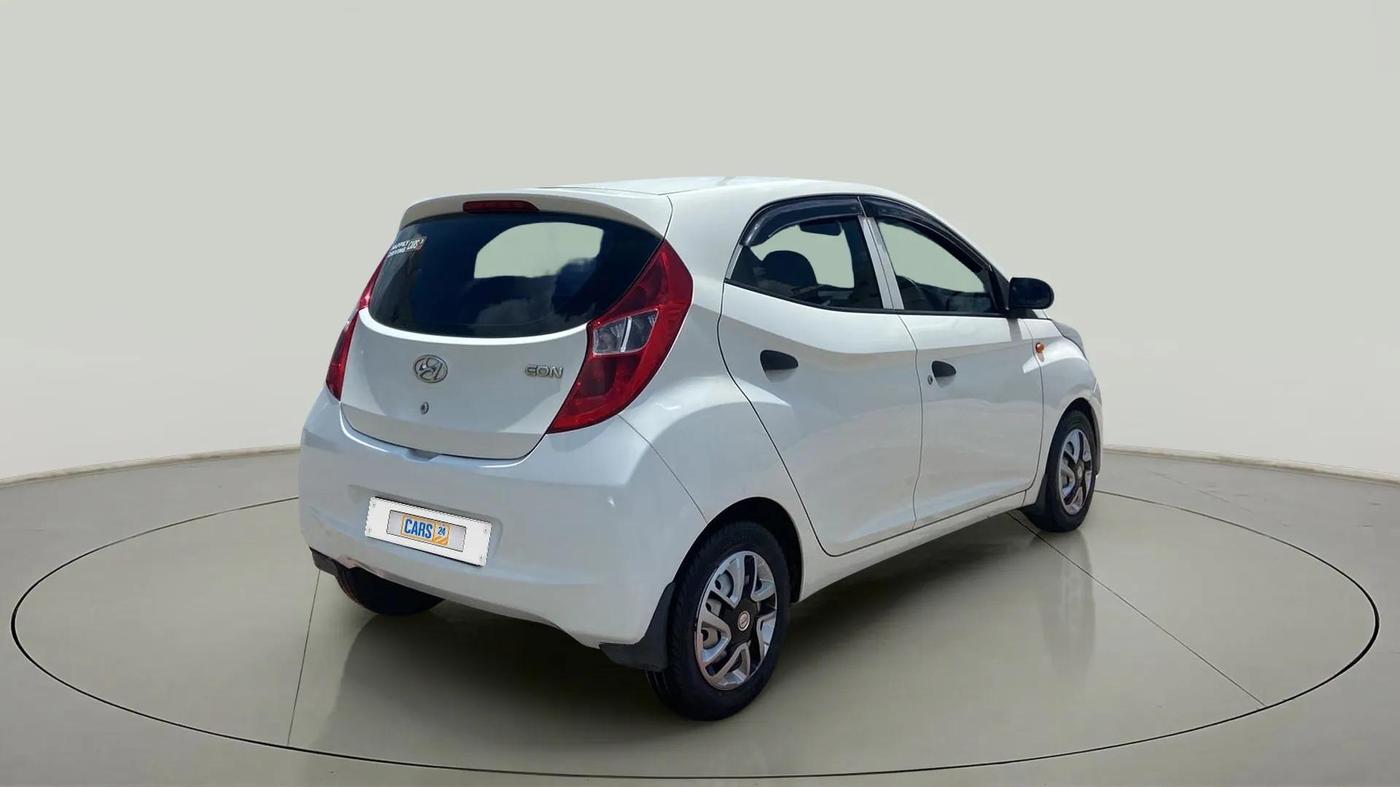 2018 Hyundai Eon ERA +, Petrol, Manual, 46,247 km, Right Back Diagonal