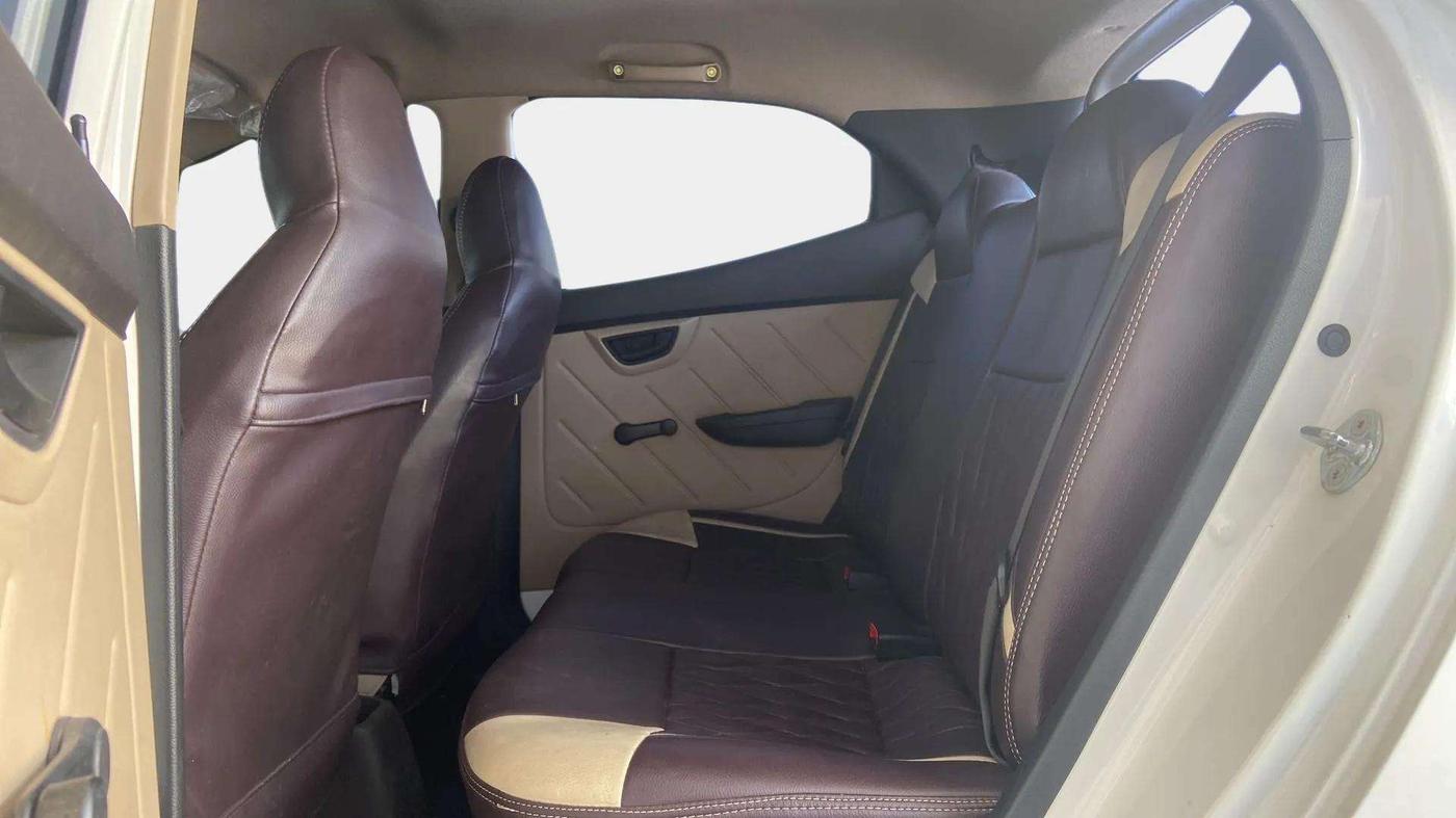2018 Hyundai Eon ERA +, Petrol, Manual, 46,247 km, Right Side Rear Door Cabin