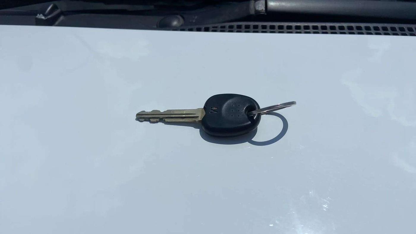 2018 Hyundai Eon ERA +, Petrol, Manual, 46,247 km, Key Close Up