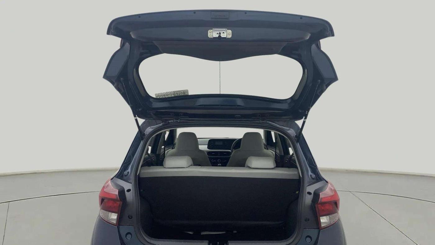 2023 Hyundai GRAND I10 NIOS MAGNA 1.2 KAPPA VTVT, Petrol, Manual, 13,869 km, Boot Door Open