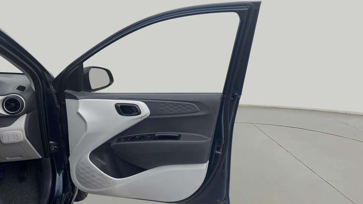 2023 Hyundai GRAND I10 NIOS MAGNA 1.2 KAPPA VTVT, Petrol, Manual, 13,869 km, RHS Front Door